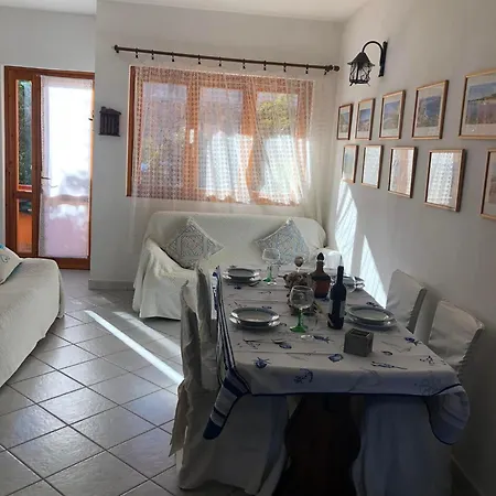 公寓 Andrea Frau - Casa Mandorleto New - Sardinia Villasimius-peaceful Panoramic Terrace-full Comfort Air Conditioning-wifi-parking-privacy 维拉西米乌斯